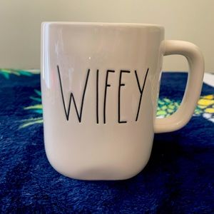BNWT Rae Dunn White WIFEY Mug
